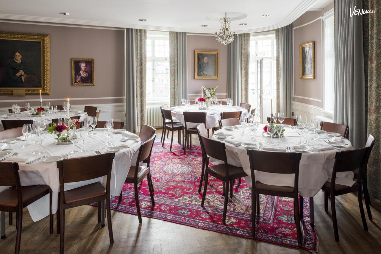 Kung Carl Stureplan, en ljus och elegant chambre séparée i Stockholm city.