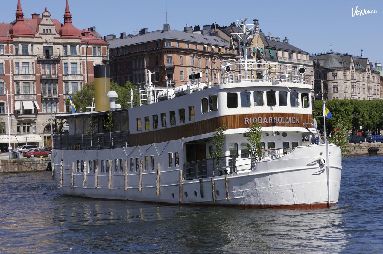 M/S Riddarholmen, en historisk partybåt vid Skeppsbron i Stockholm för bröllop och större event.