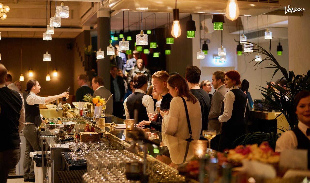 SWING by Golfbaren, en bar i Stockholm med minigolf och eventkänsla.