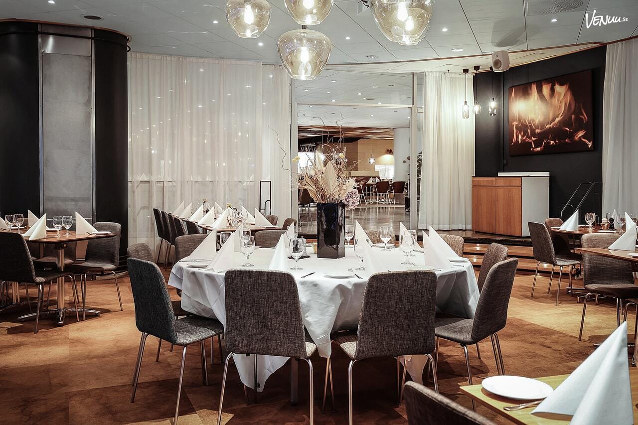Restaurangen på World Trade Center Stockholm, en modern festlokal nära Centralstationen.