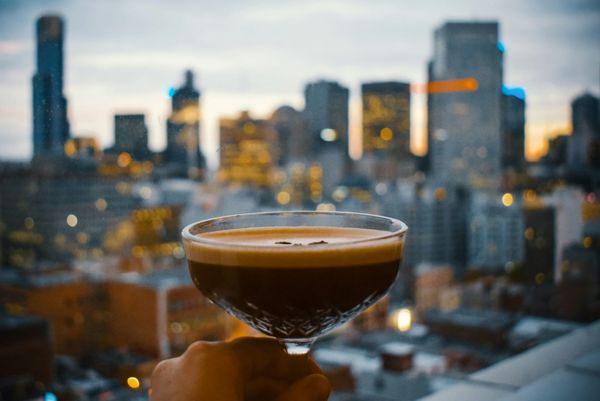 Espresso Martini – Allt du behöver veta om kaffedrinkarnas eleganta klassiker
