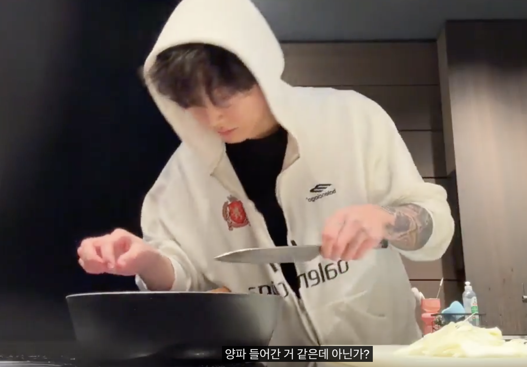 Screenshot 2025-12-06 at 1.01.32 AM.png