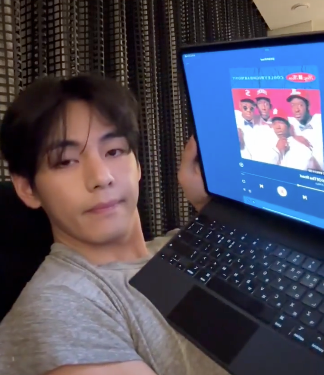 V Live - 9/18 (Part 2)