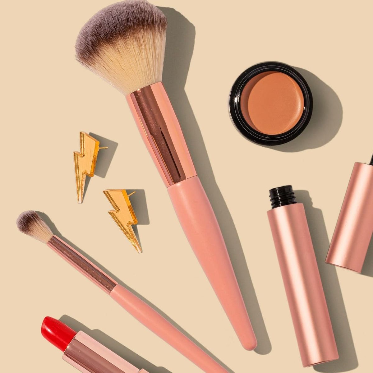 The Five-Minute Makeup Face Is Back