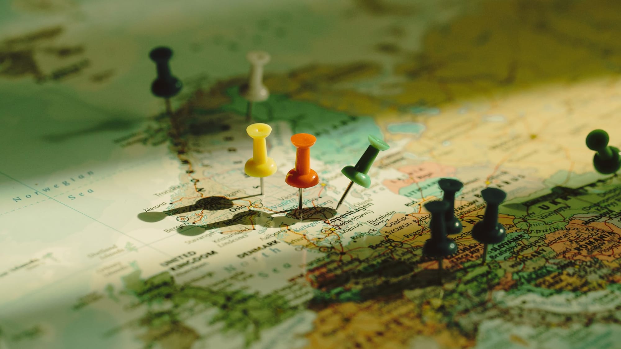 Finding Home in a Life Without Borders – A Conversation with Sam Frearson Tubito