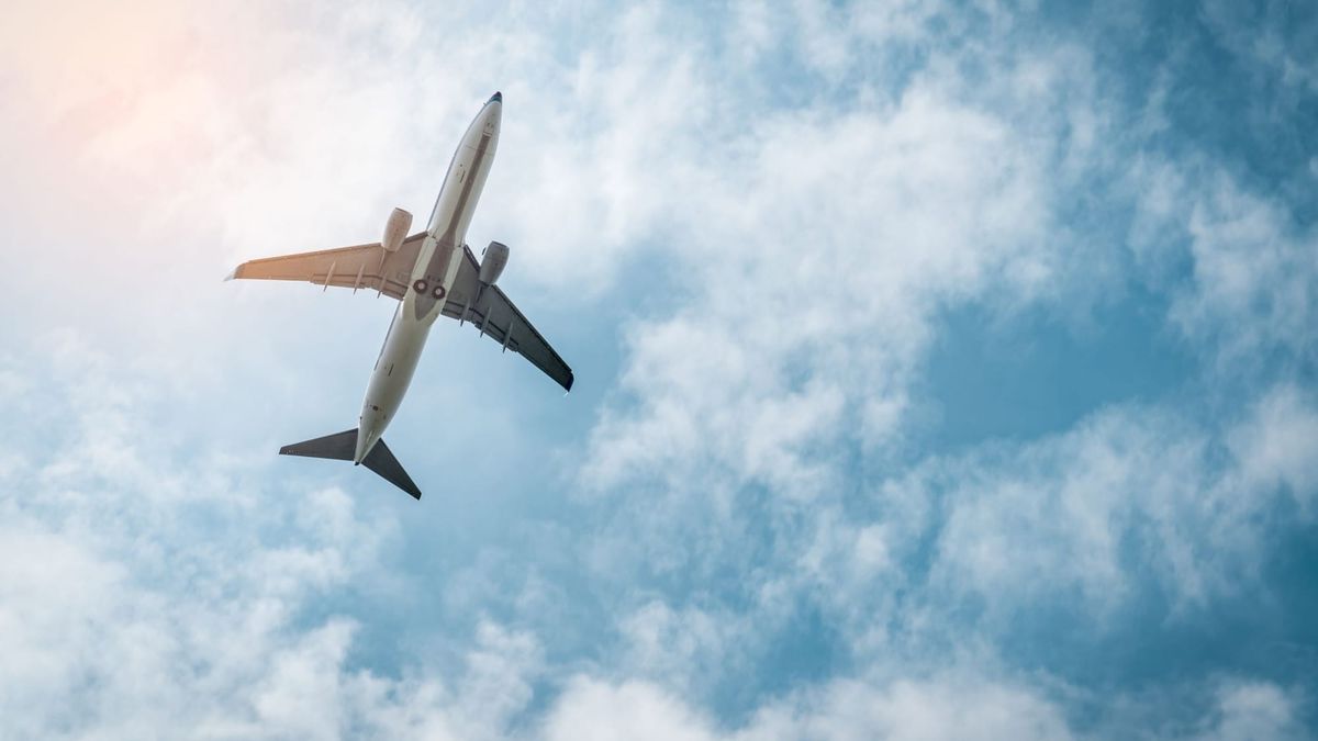 Moving Abroad with Intention with Jen Barnett, CEO Expatsi