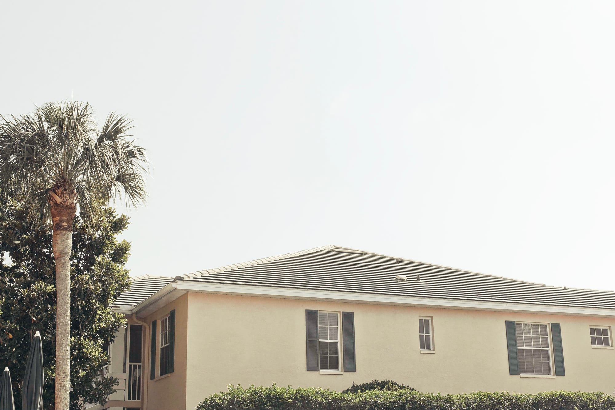 Naples, Florida vacation scene featuring sunny subtropical streets and leisurely travel details.
