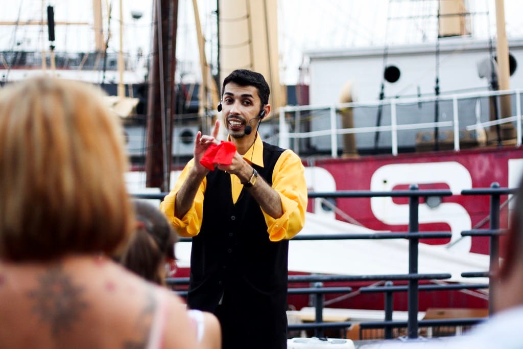 Photo of the Day - South Street Seaport Magician