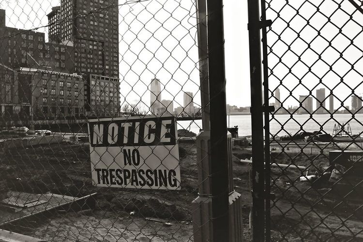 Photo of the Day - No Trespassing Minolta Maxxum 5 | Kodak BW400CN Photo from about a year ago, right after I started ta