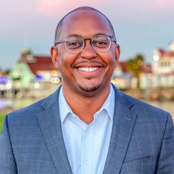 Mayor Rex Richardson