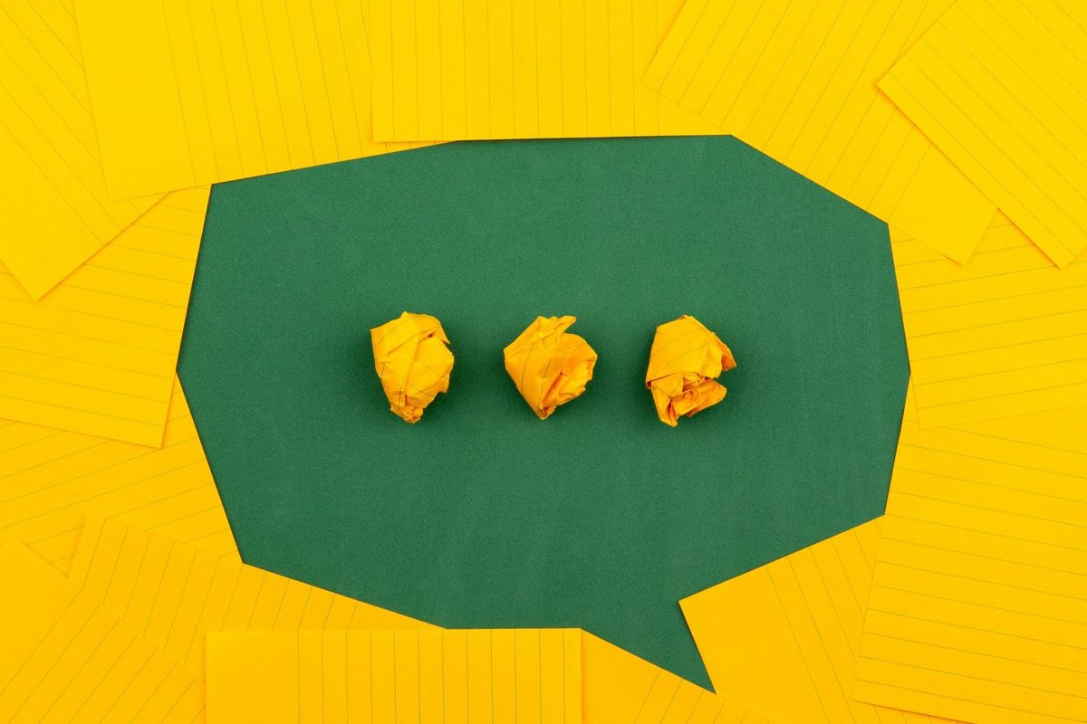 The Ultimate Playbook for Giving Feedback That Motivates and Corrects