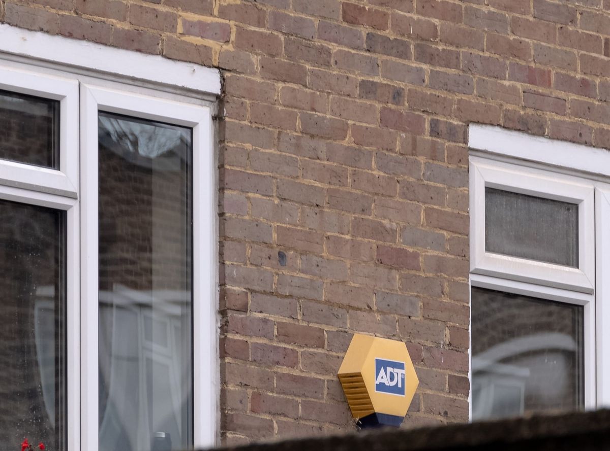 Home Security Systems in 2024: Navigating Choices in Smart Home Protection