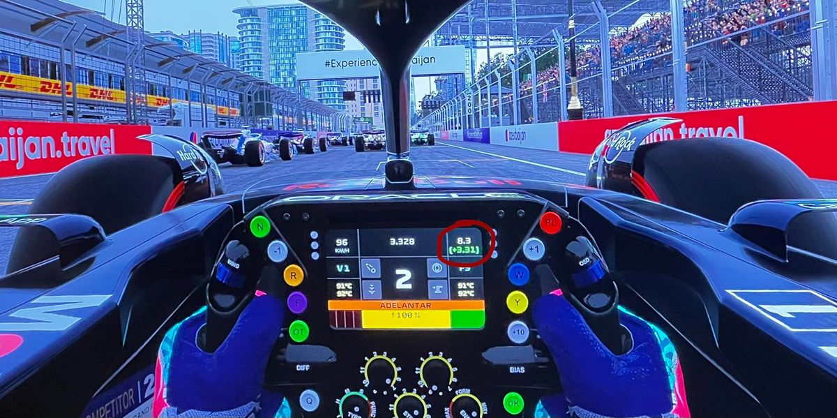 What do F1 drivers see on the steering wheel display?
