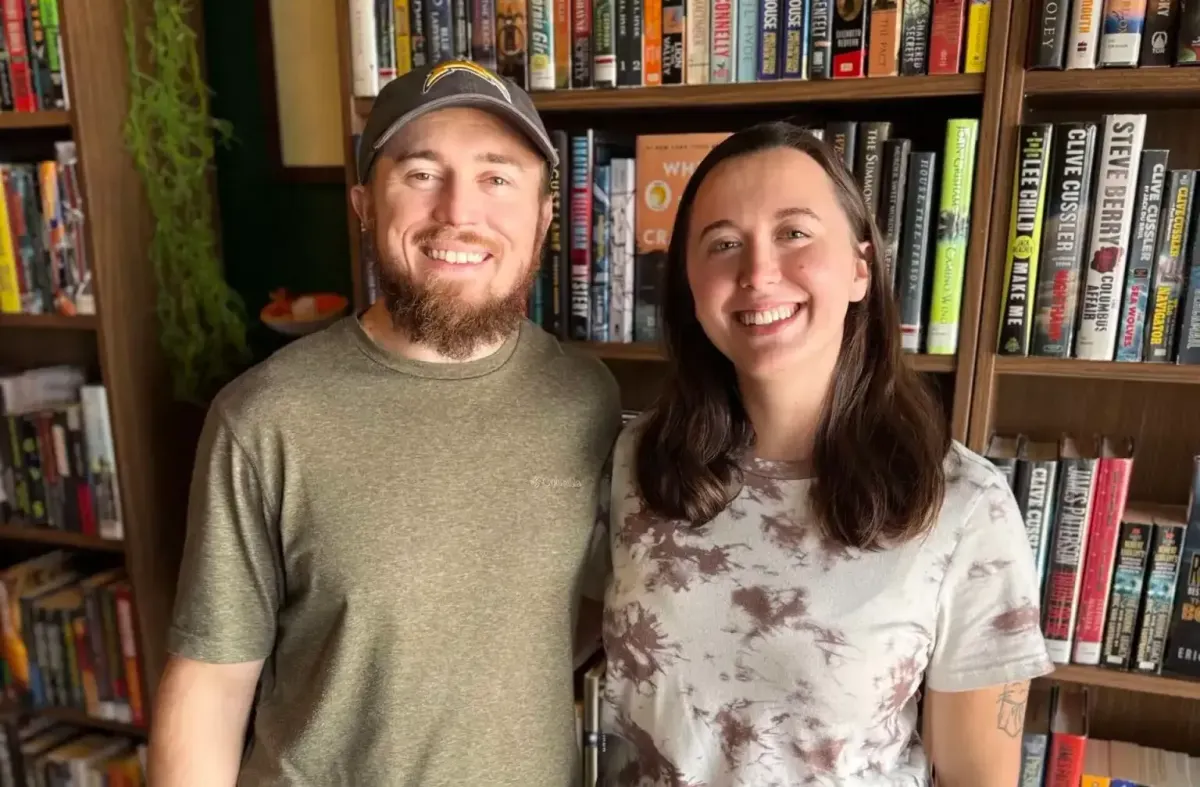 Sandy Book Store Celebrates First Anniversary