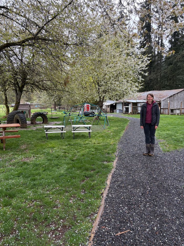 New Sandy Kindergarten Focuses on Kids Exploring Nature