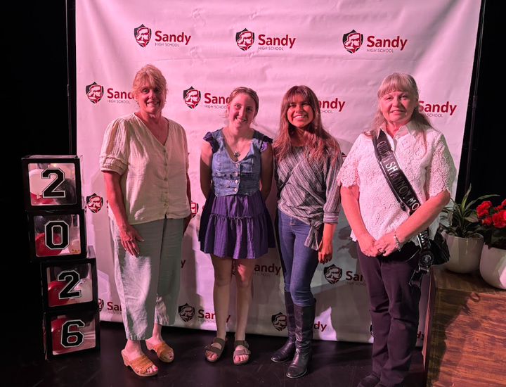 Sandy Mountain Festival scholarship program expands Three Sandy High School seniors receive awards
