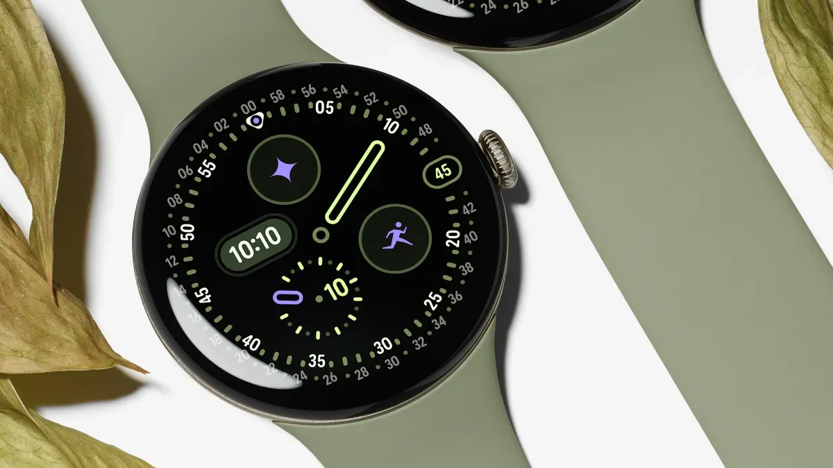 橄欖綠錶帶的 Google Pixel Watch 5 近照