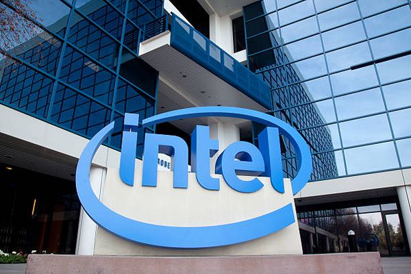 英特爾（Intel）首席執行官 Pat Gelsinger 開展人工智能新策略，將在所有產品中融入AI