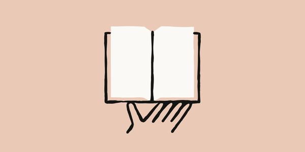 Claude 5 Context Engineering 官方文章主圖，以手托著打開的書呈現上下文與參考資料概念