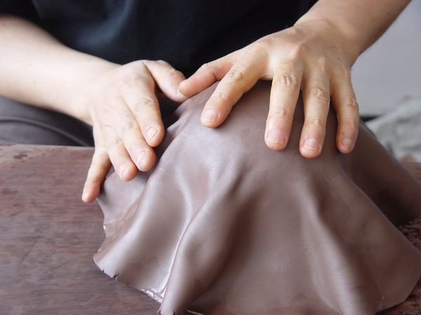 上質な紫砂壺の見分け方：泥質から工芸技術まで実用的な判断方法