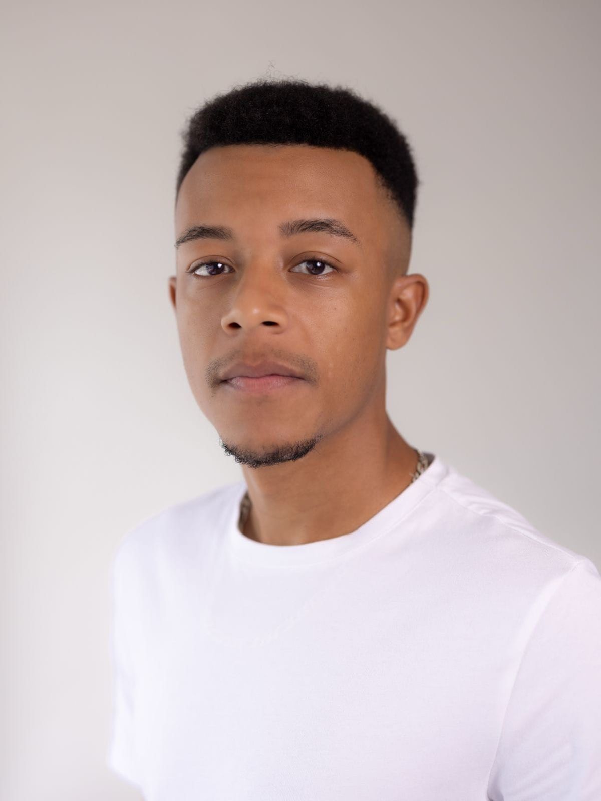 Artist Spotlight: Jianni Carter (JcL)