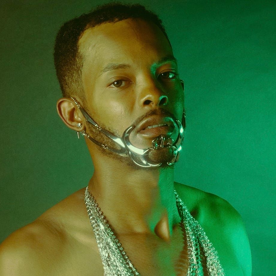 Lachlan Garrett: The Existentialist Redefining Hyperpop Through Vulnerability, Storytelling, and Sound