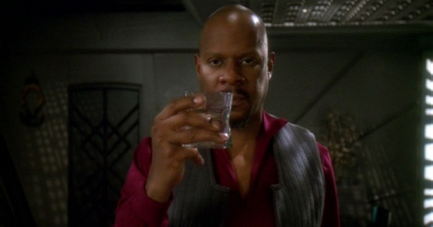 Deep Space Nine: Benjamin Sisko raises a glass to toast the death of his morality in "In the Pale Moonlight."