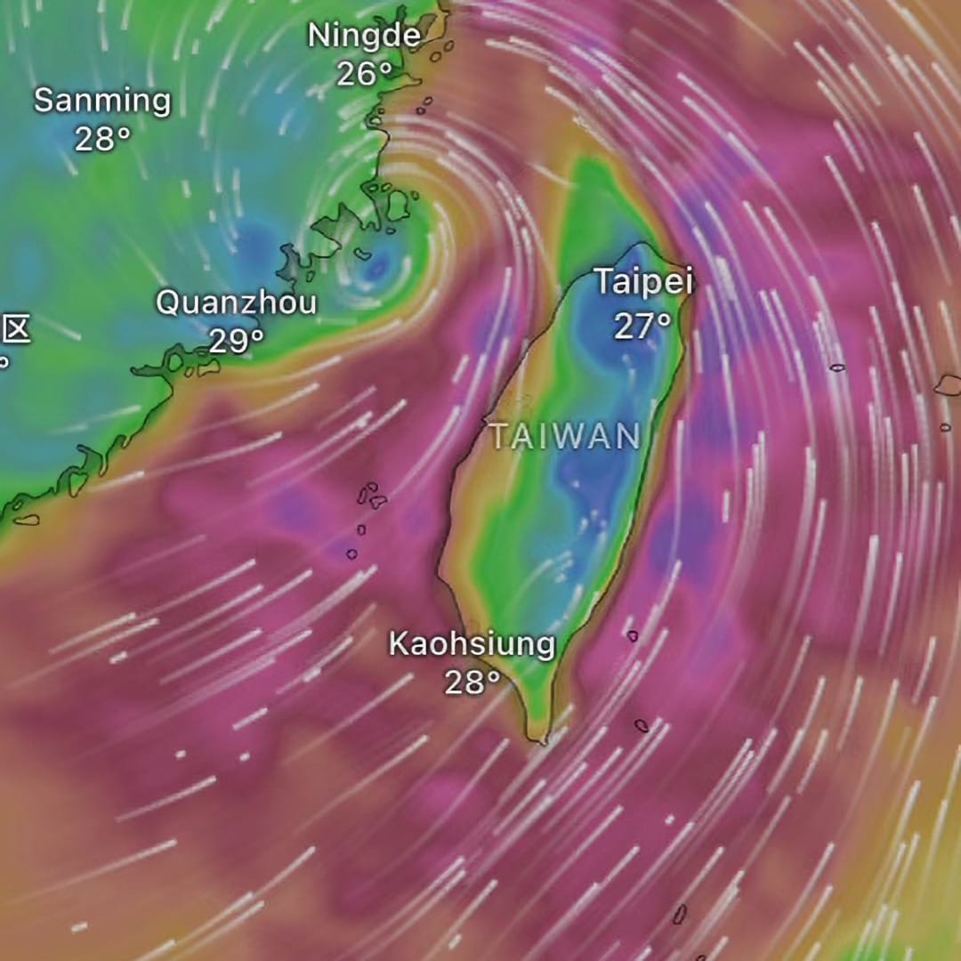 Map showing Typhoon Gaemi just off the coast of Mainland China, with heavy winds hitting Kaohsiung, Taiwan, from the south.