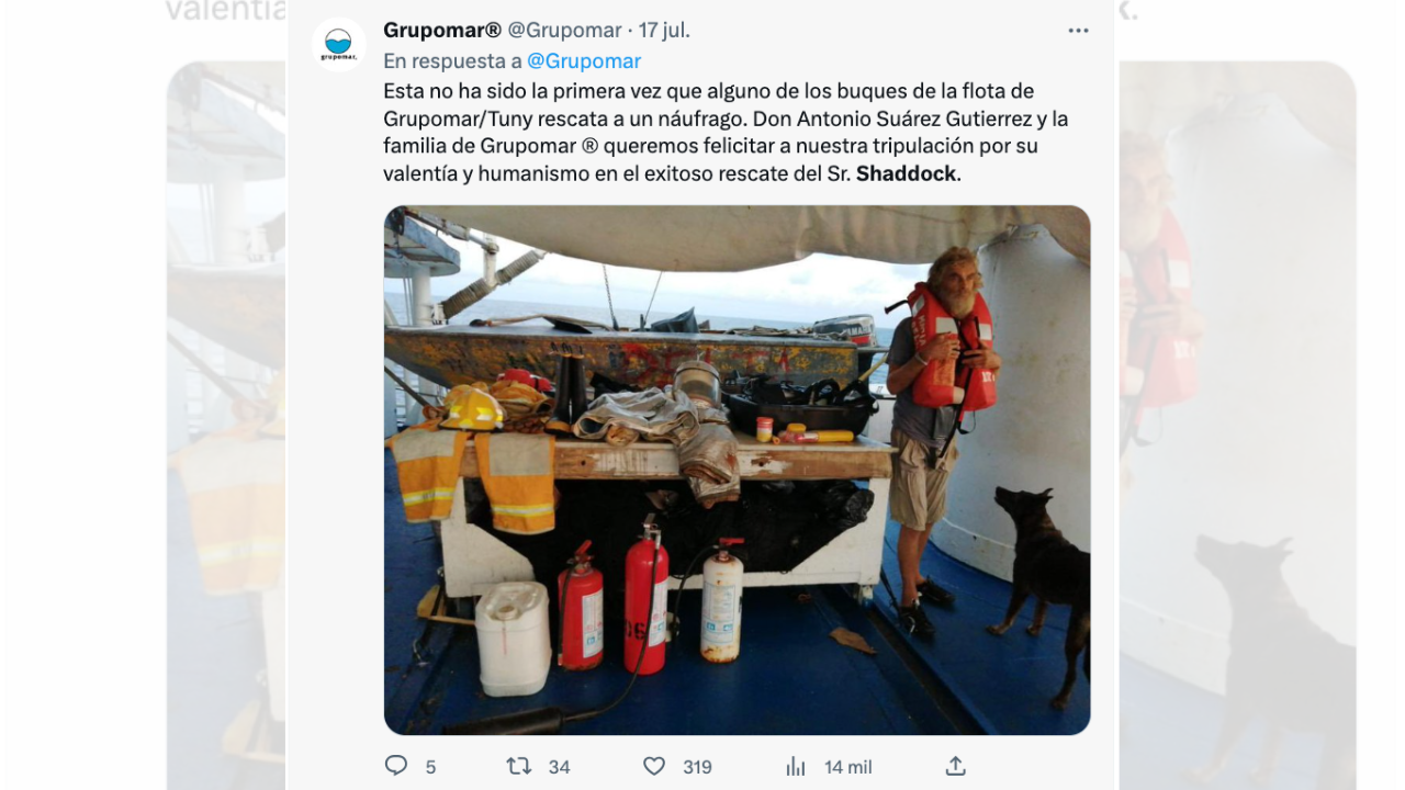 rescata barco atunero a naufrago