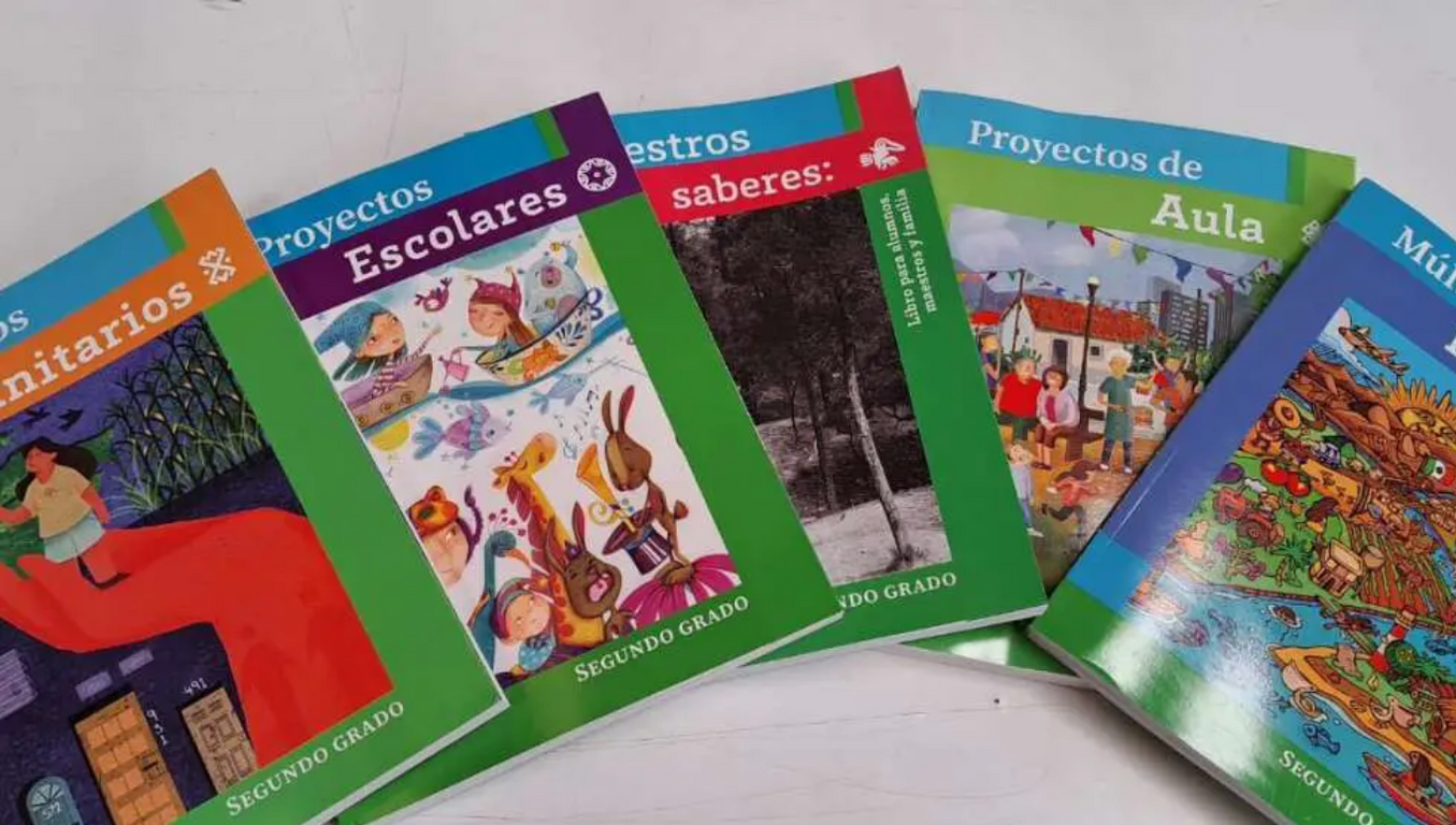 libros amlo mañanera
