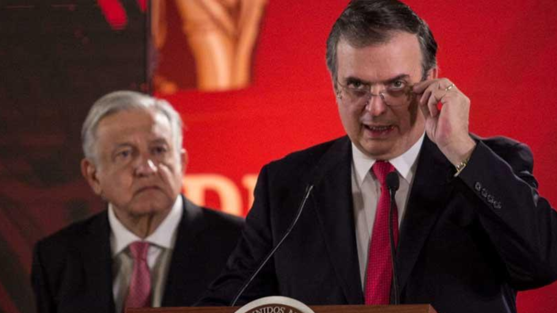 amlo ebrard enojo distanciamiento