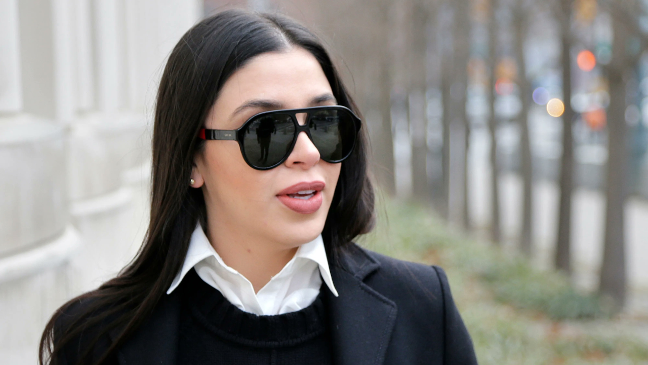 emma coronel sale de la carcel