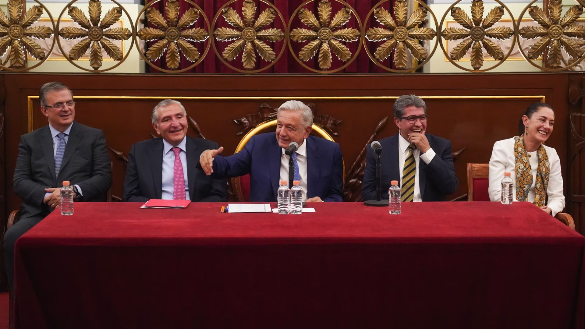 amlo corcholatas