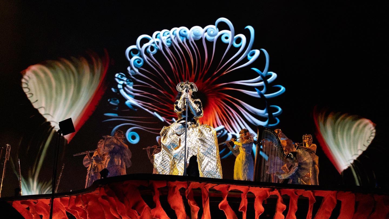 Björk y Rosalía unen sus voces