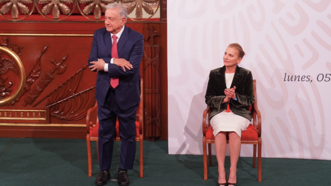 amlo propone eliminación de las candidaturas plurinominales, la reducción del número de diputados y senadores a la mitad