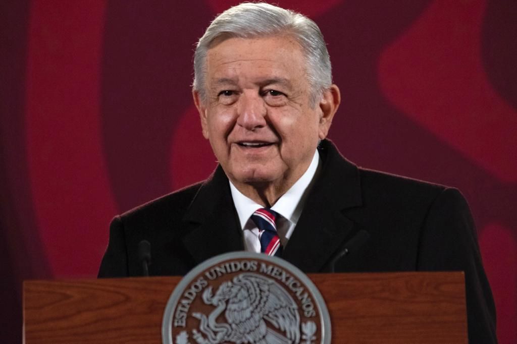 Anuncia AMLO reestructuración del pago de la deuda externa