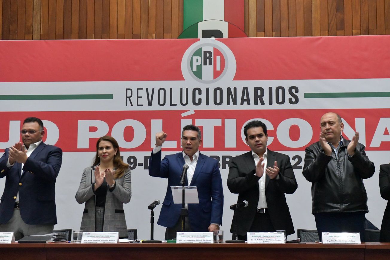 Extiende Alito Moreno su dirigencia en el PRI hasta 2024