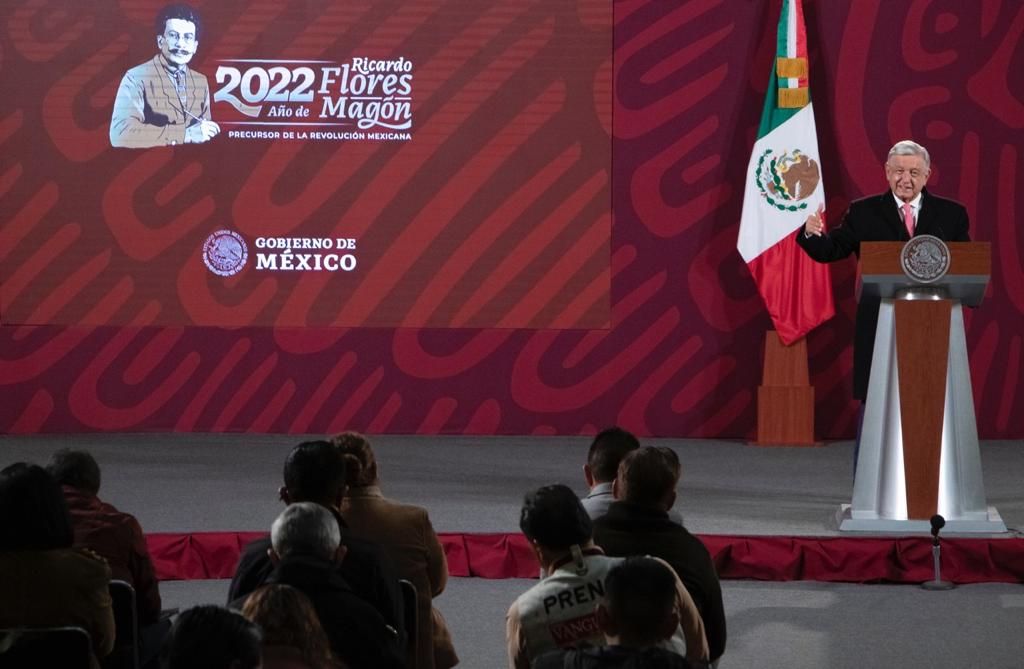 Podría AMLO vetar "Plan B" electoral por claúsula que beneficia al PT, PVEM y PES