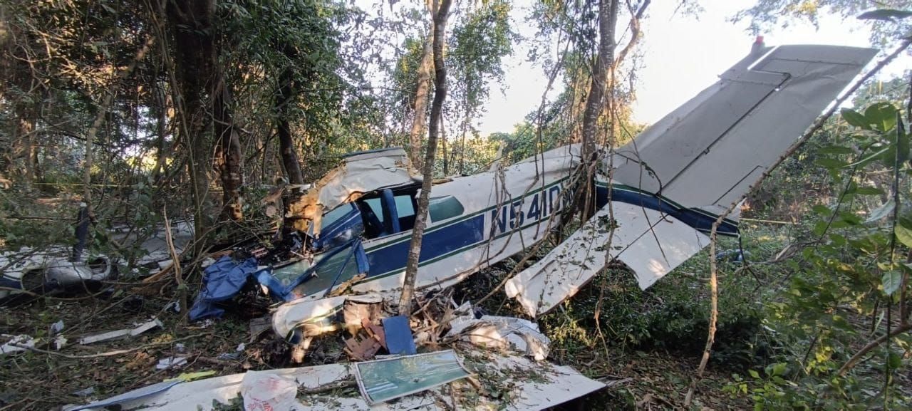 Dos heridos de gravedad tras desplome de avioneta en Puerto Vallarta