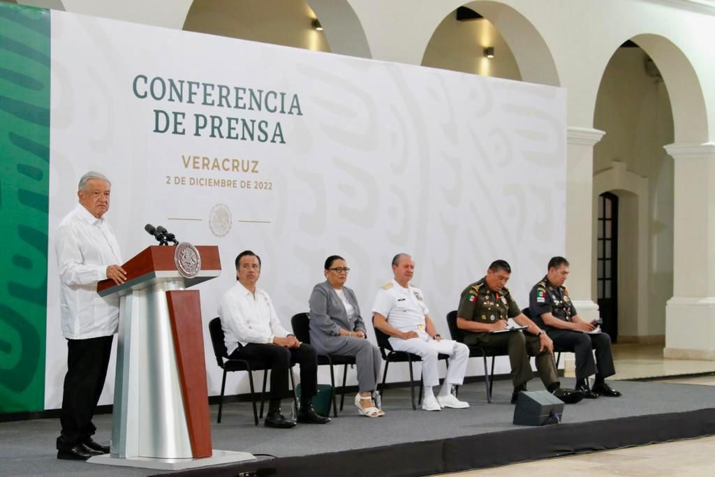 Pide AMLO resolver sobrepoblación en cárceles de Veracruz
