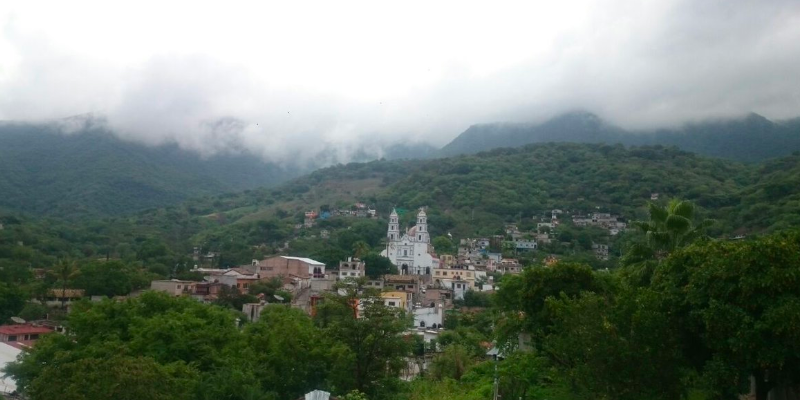 Dejan dos cuerpos sin vida en la entrada de Buenavista de Cuéllar