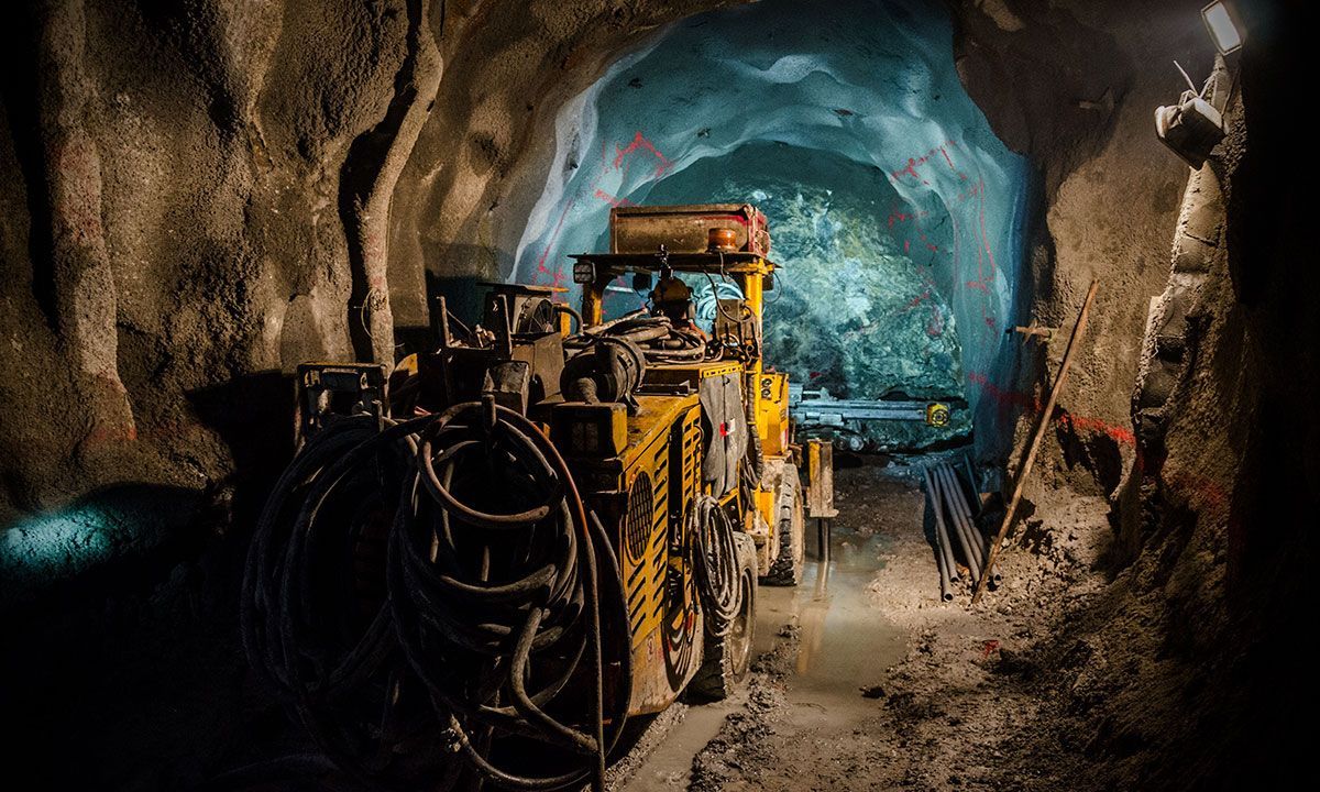Tiene minería salarios 37 % arriba del promedio nacional