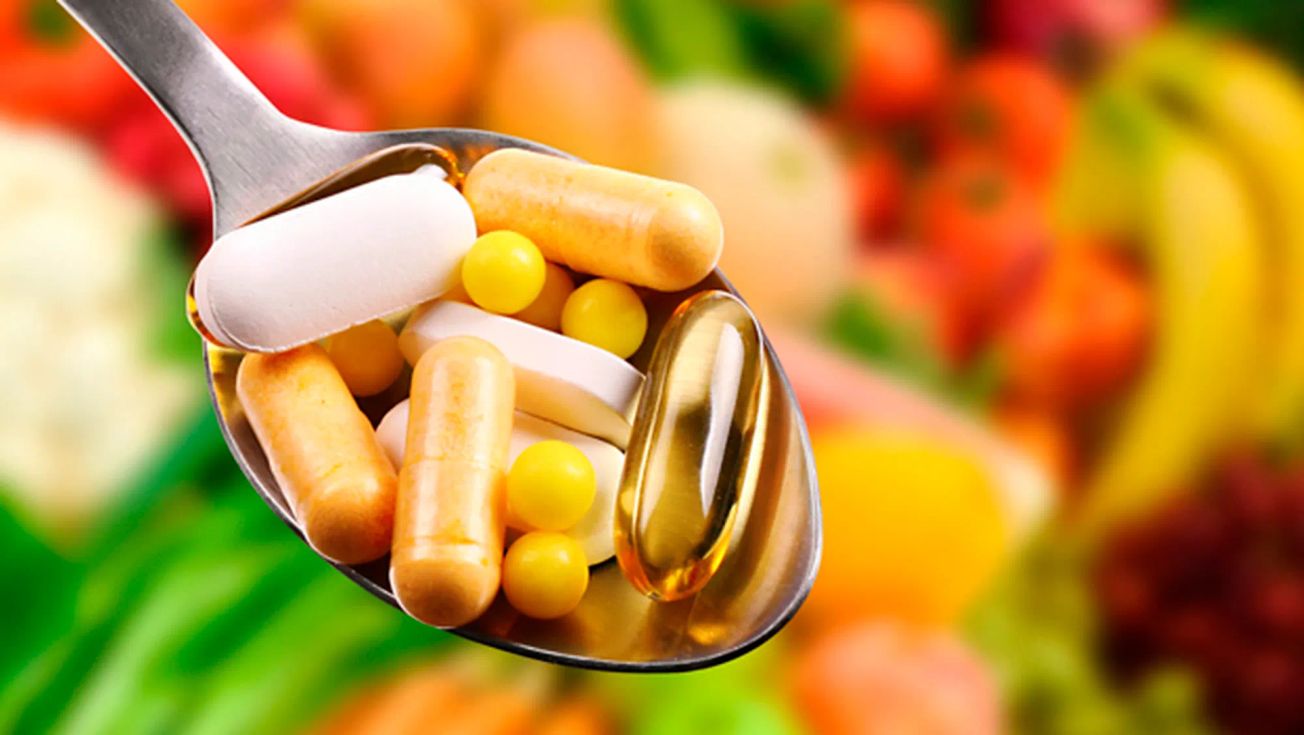 Más del 50 % de personas que consumen vitaminas, no las necesitan: Dr Rosete