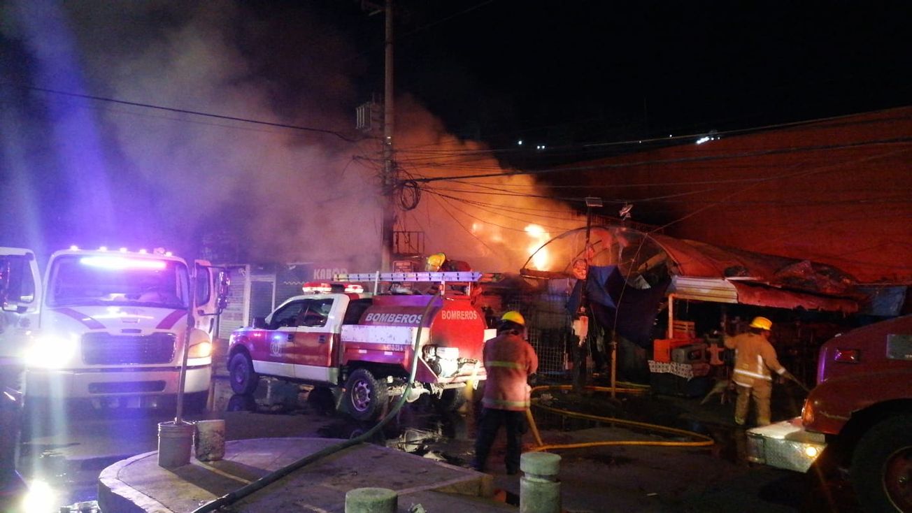 Incendio en marisquería cobra la vida de dos personas