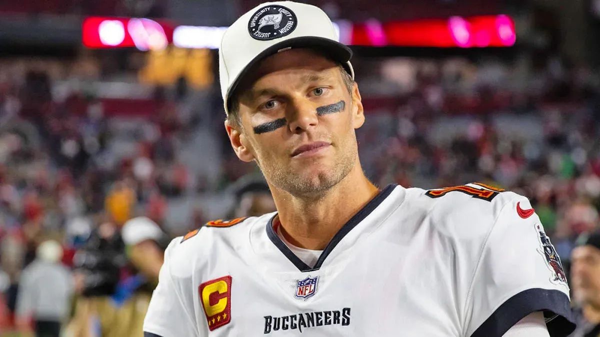 Tom Brady firma contrato con Fox como analista
