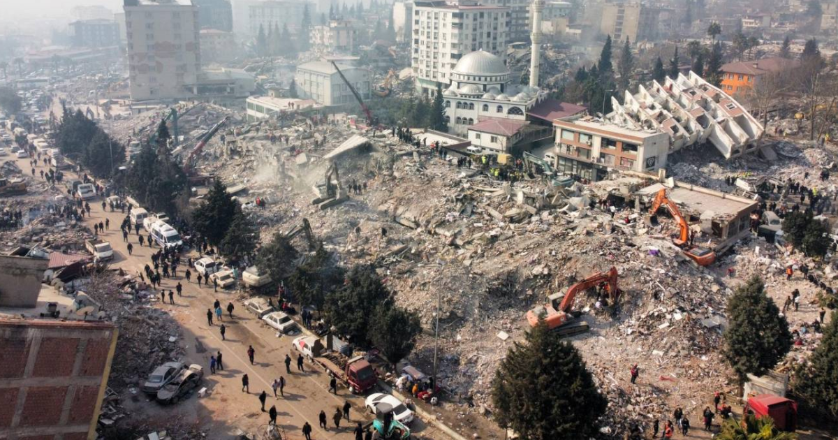 Suman más de 35 mil fallecidos por sismo ocurrido en Turquía