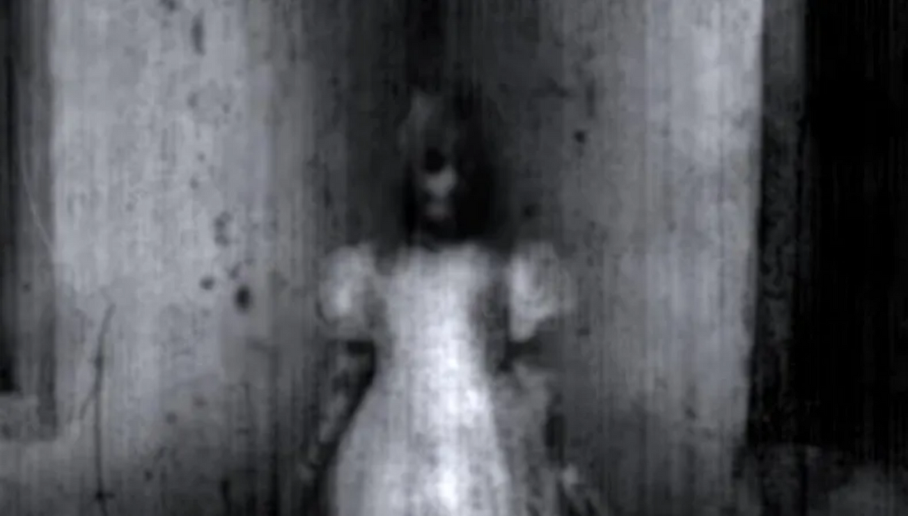 niña fantasma edificio 13