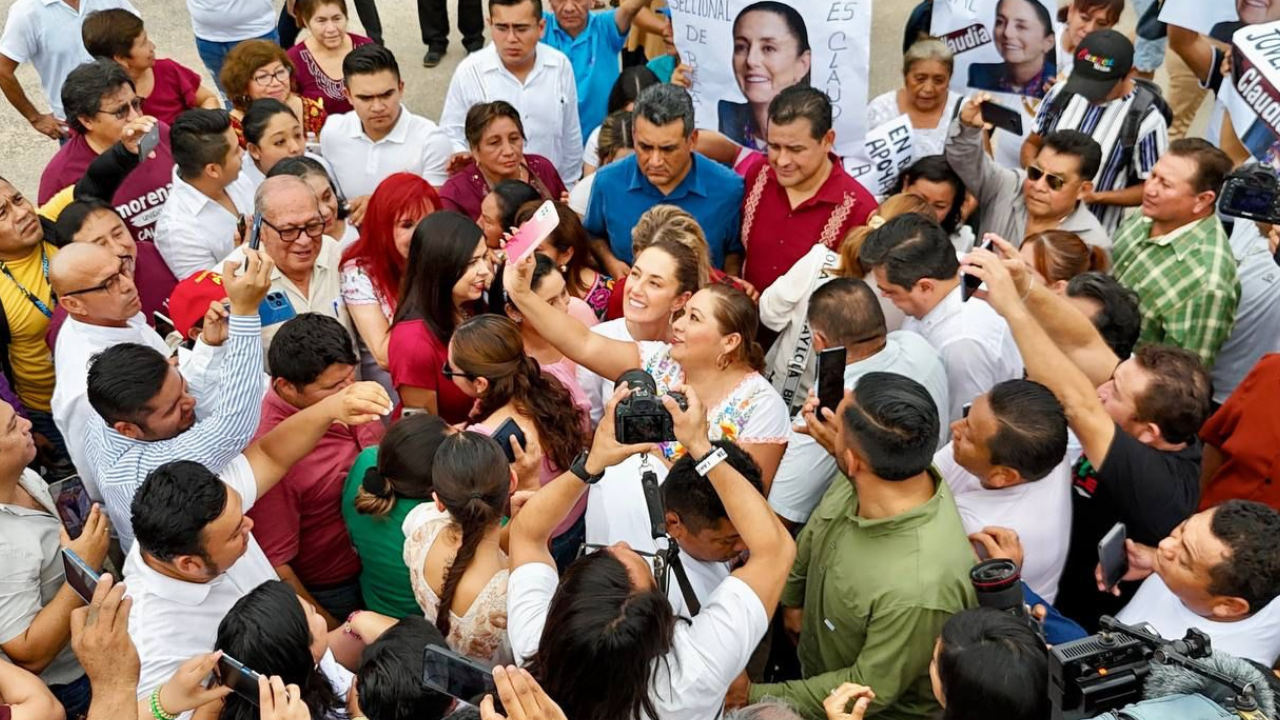"Tienen en sus manos el presente y el futuro del país": Claudia Sheinbaum