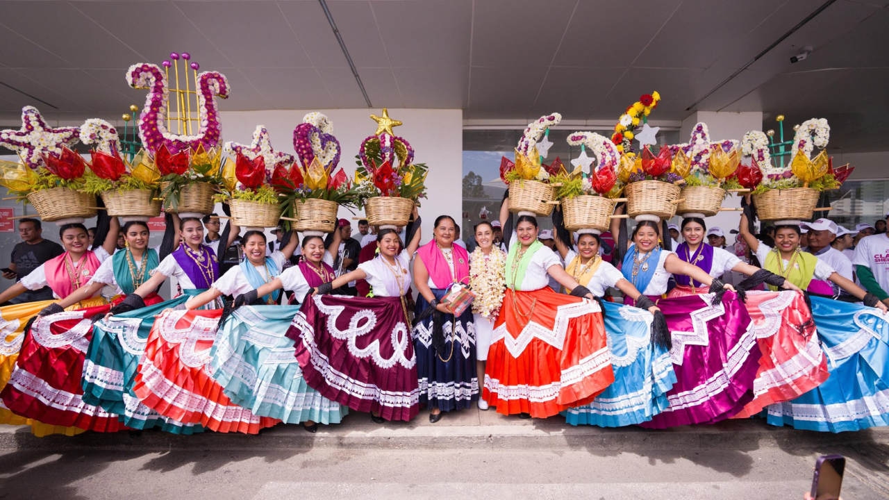 Oaxaca recibe a Claudia Sheinbaum con fiesta cultural
