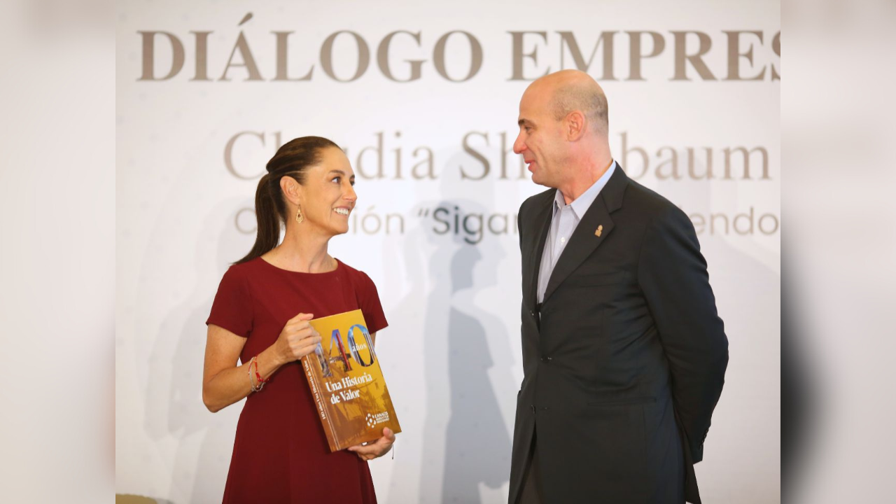 Sheinbaum presenta estrategia de desarrollo ante empresarios de Nuevo León